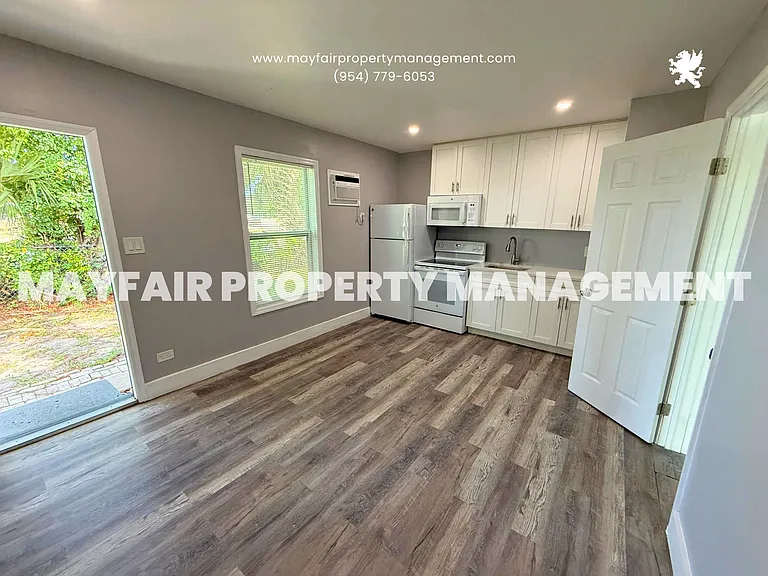 2724 NW 6th Ct #1 — Photo 1
