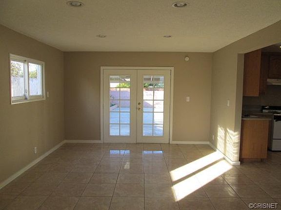 5th image of 8131 De Soto Ave