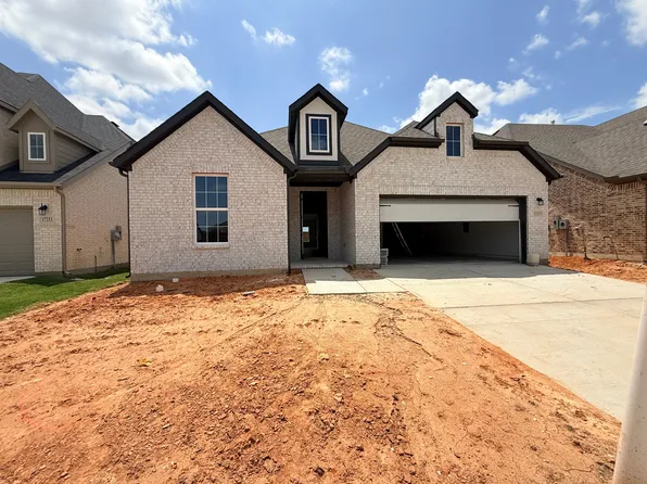 17257 Oxborough Dr, Fort Worth, TX 76247