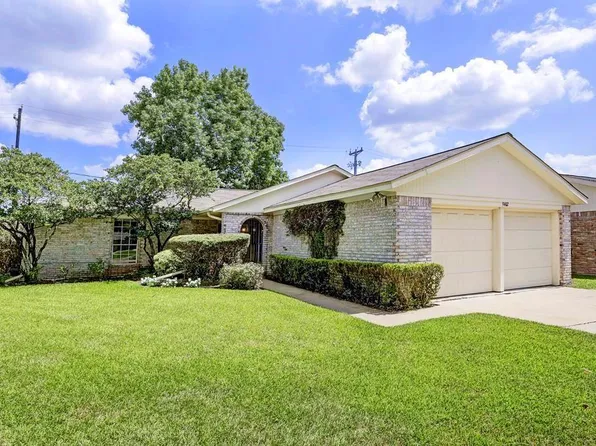 9402 Val Verde St, Houston, TX 77063