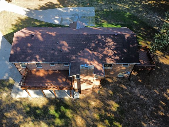 3rd image of 720 Vaughan Rd