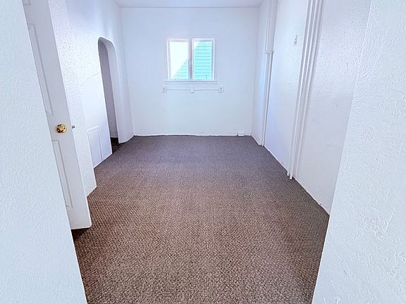 3rd image of 424 1st Ave SE Unit 1