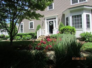5 Champlain Cir, Plymouth, MA 02360