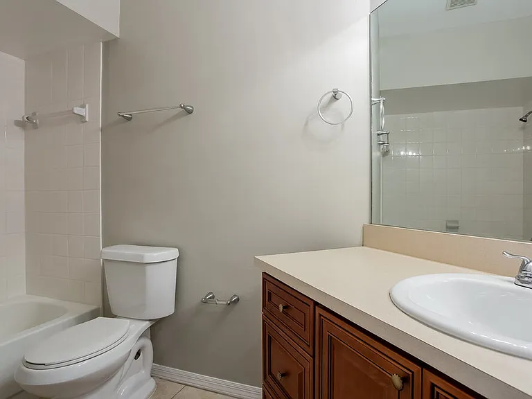 10902 Grandview Way — Photo 13