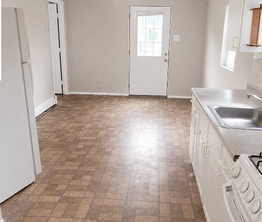 2nd image of 50-56 Bayville Ave #5