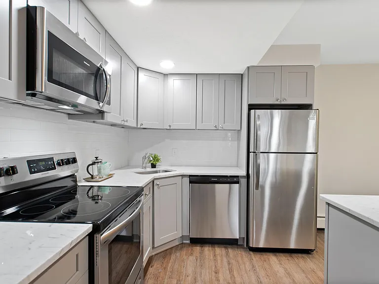 2355 Grove St #12 — Photo 11