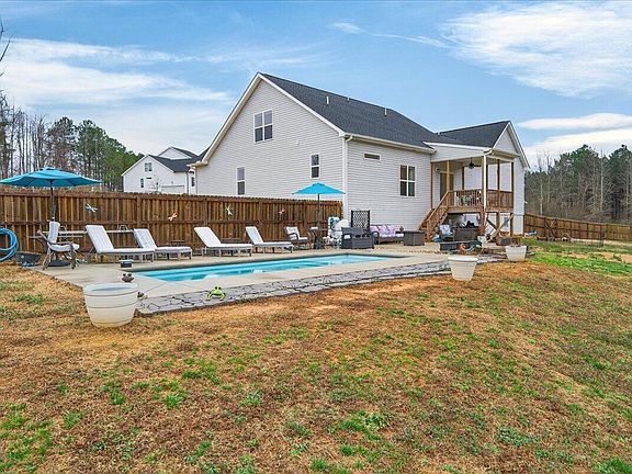 5th image of 164 Brodie Rose Landing Way