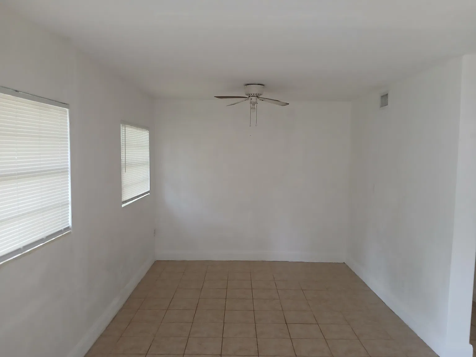 2 bed, 900 sqft, $1,450 — Photo 3