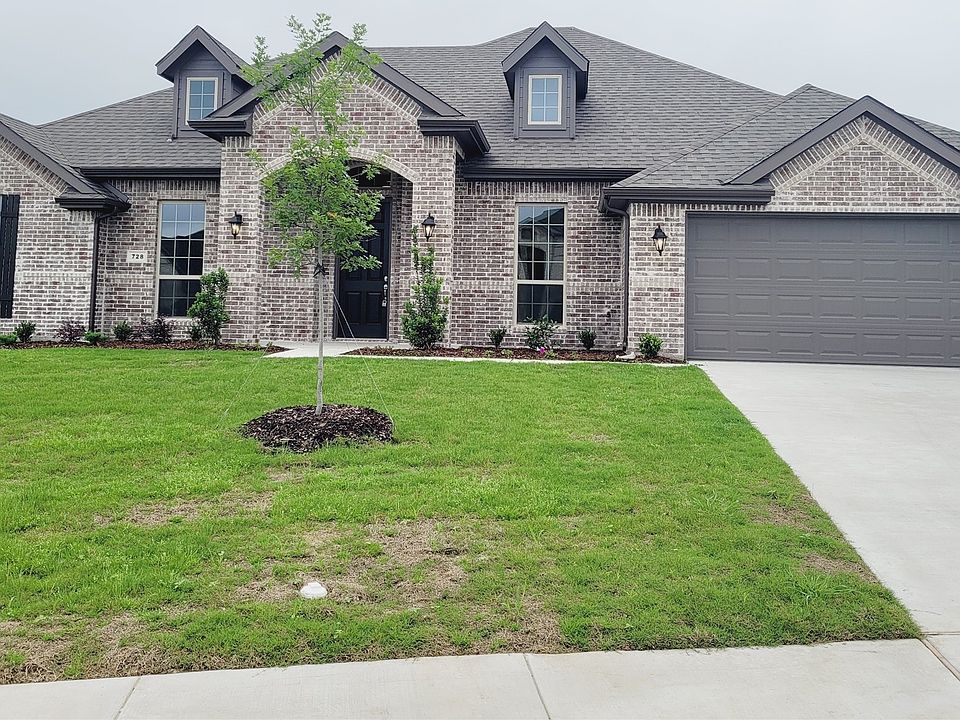 1st image of 728 Candace Dr