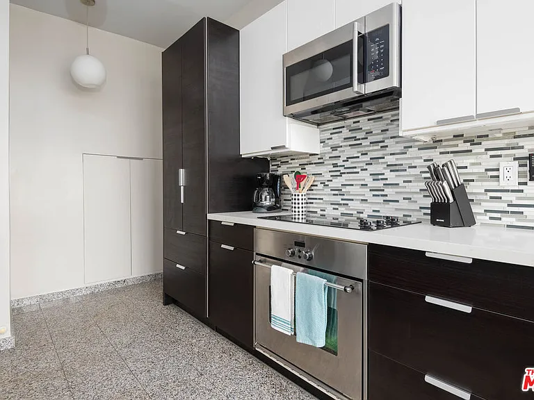 18065 Coastline Dr #1 — Photo 8