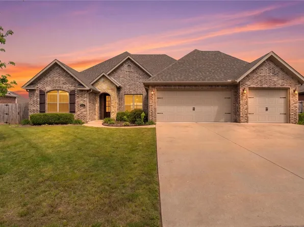 5803 SW North Fork St, Bentonville, AR 72713