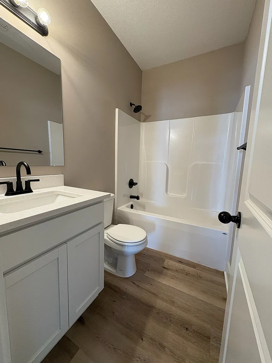 Building Photo - 16309 W Lynndale St #16309