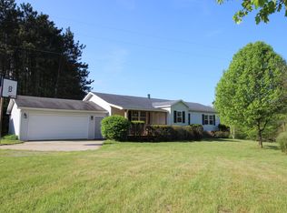 51801 15th Ave, Grand Junction, MI 49056