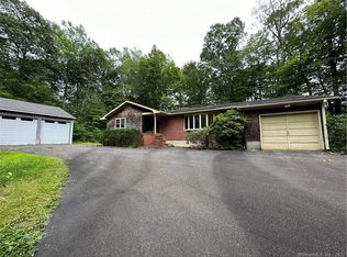 880 Route 80, Guilford, CT 06437