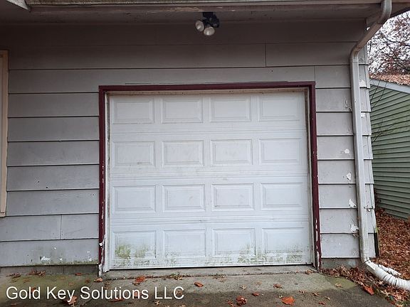 4th image of 2821 Brentwood Dr