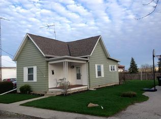 909 E 2nd St, Delphos, OH 45833