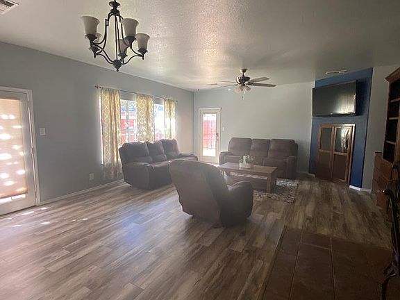 4th image of 3011 Cagle Ln