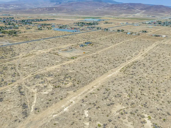 3675 Pueblo St, Silver Springs, NV 89429