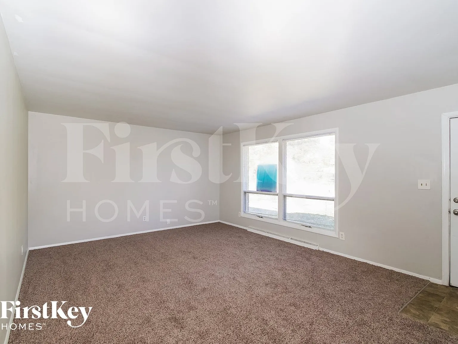 3 bed, 2.0 bath, 1359 sqft, $1,880 — Photo 3