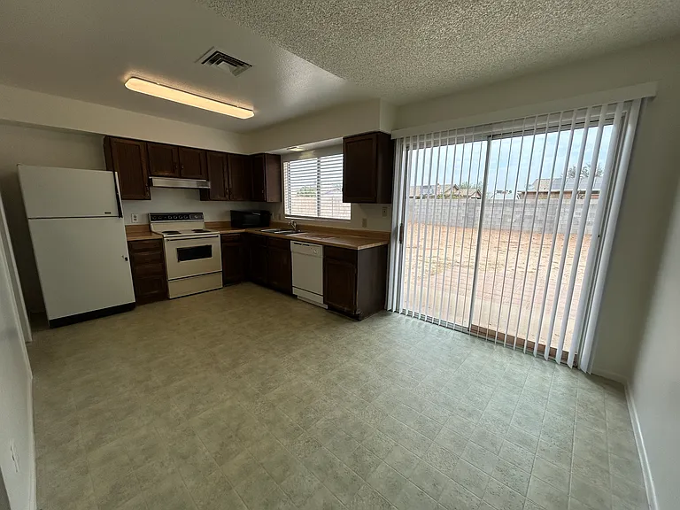 2060 W Peralta Ave — Photo 5