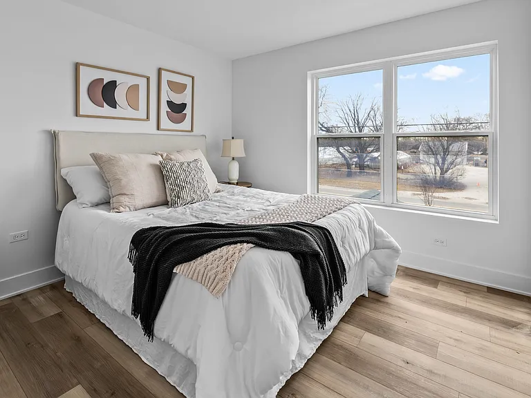 27W280 Bauer Rd — Photo 12