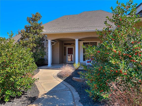 2nd image of 1021 Lairds Woods Cir