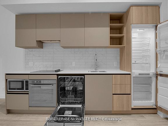 4th image of 55 Mercer St #702