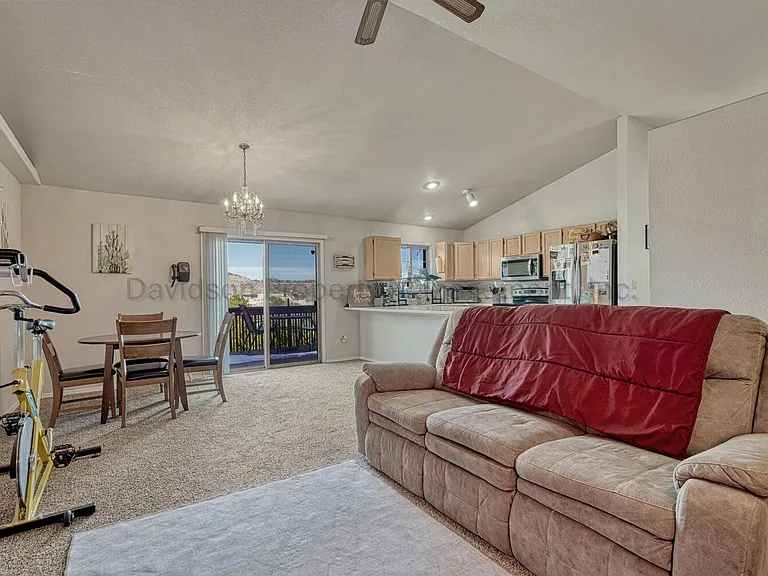 1524 Shane Cir — Photo 4
