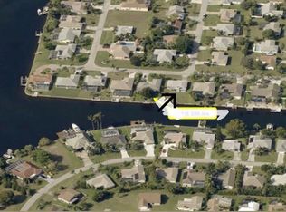 2315 SE 10th Ave, Cape Coral, FL 33990