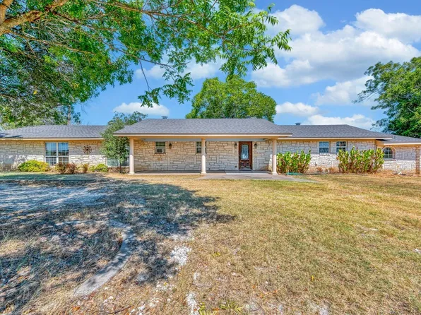1455 Jackson Ln, China Spring, TX 76633