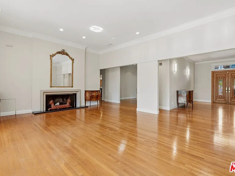 510 Toyopa Dr — Photo 5