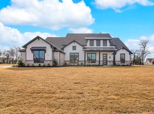 116 Cooper Ln, Van Alstyne, TX 75495