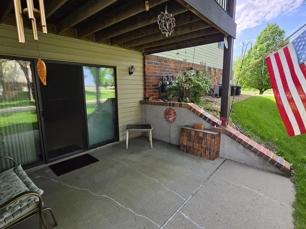 1521 E Melgaard Rd, Aberdeen, SD 57401