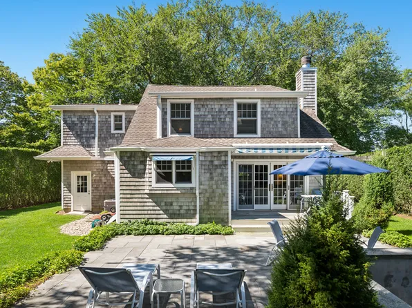 200 Little Plains Rd, Southampton, NY 11968
