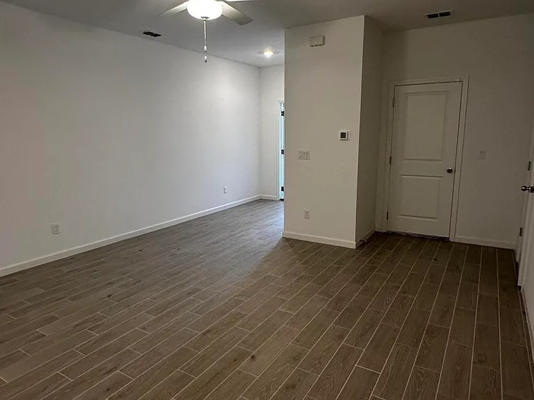 1677 Pacifico Way — Photo 6