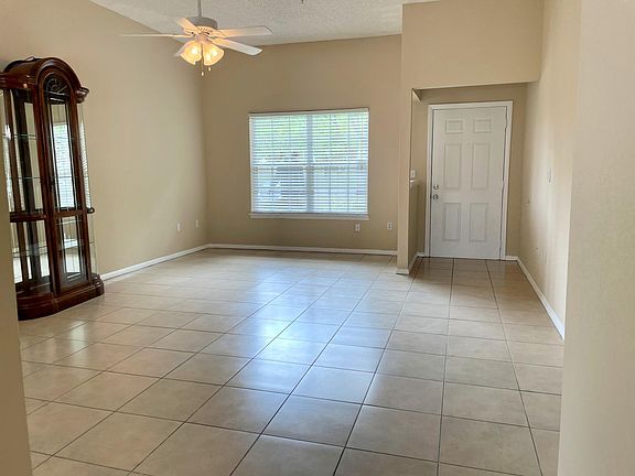 5th image of 160 Reserve 104 Cir
