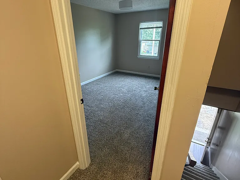 1713 Small St #B — Photo 5