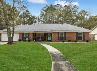 410 Arlington Dr, Hinesville, GA 31313