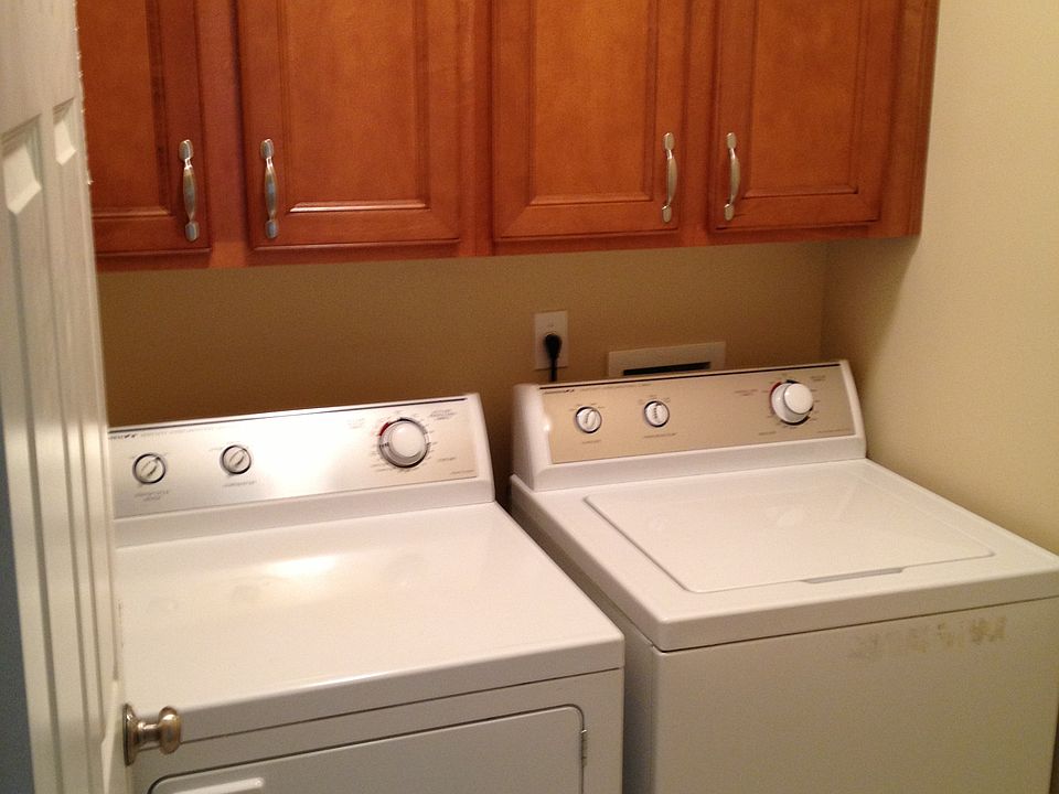 1st image of 6046 N Porter Sq