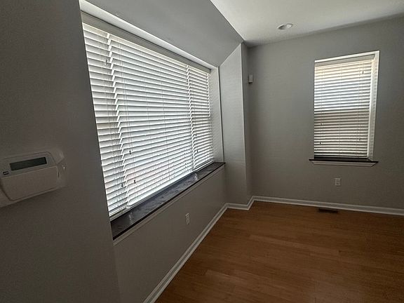 4th image of 2449 W Taylor St #2
