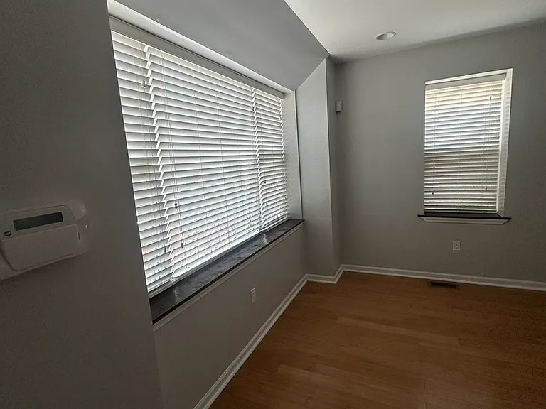 2449 W Taylor St #2 — Photo 4