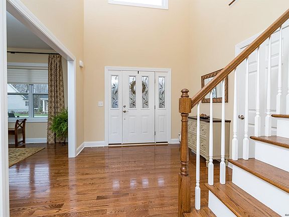 3rd image of 3 Pamela Ln
