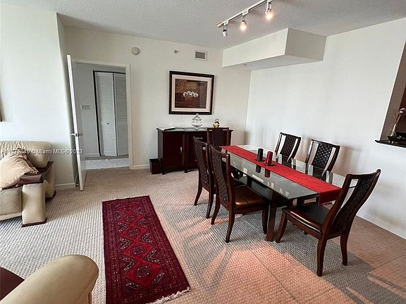 3rd image of 325 Biscayne Blvd APT 2119