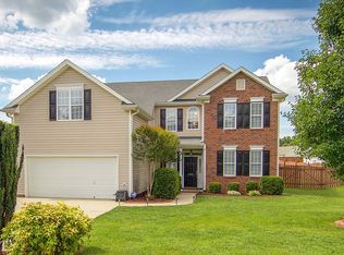 950 La Plata Dr, Kernersville, NC 27284