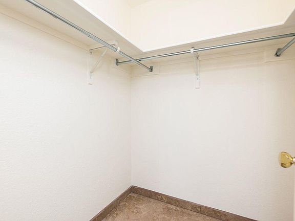 4th image of 1329 Kearny Pl
