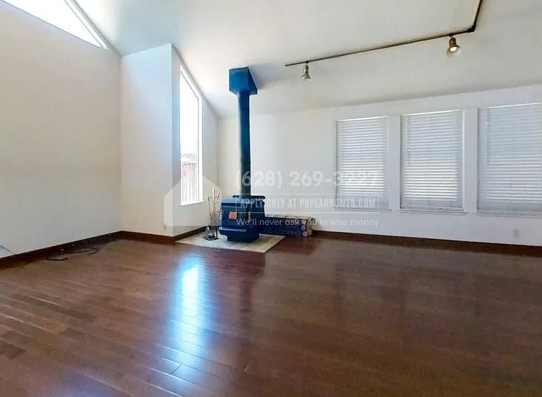 1719 Silver Glen Ct — Photo 5
