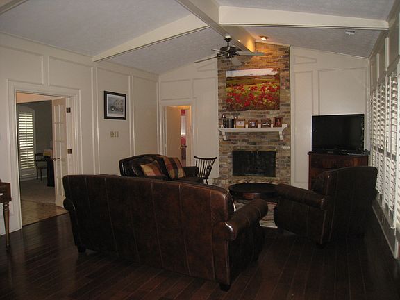Family roo with fireplace