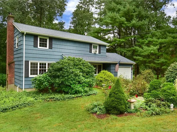 117 Willie Circle, Tolland, CT 06084