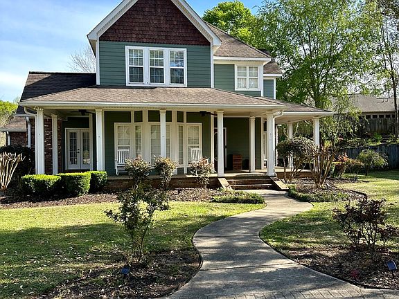 2nd image of 360 Indian Hills Dr