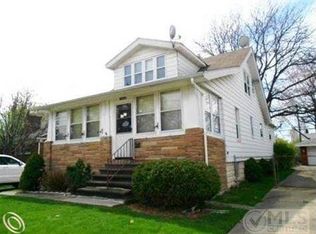 14940 Toepfer Dr, Eastpointe, MI 48021